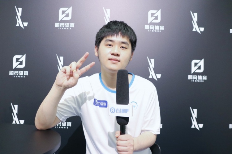 三向合围 三向合围